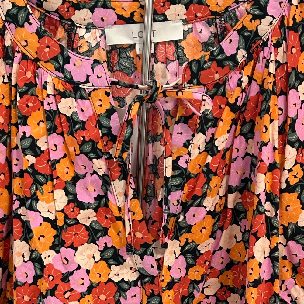 Loft Sz L Floral Women's Top - Multicolor - Picture 3 of 6